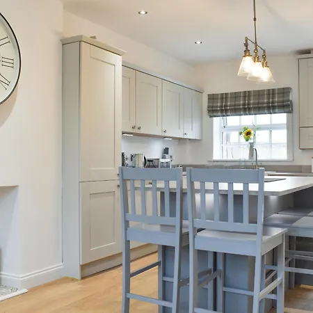 Fern House * Hinderwell