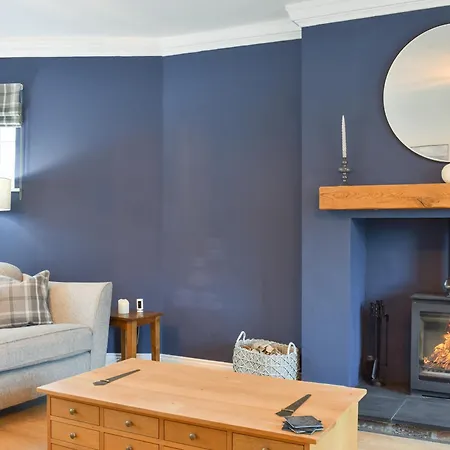 Fern House * Hinderwell